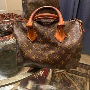 Louis Vuitton Speedy 25****SOLD*****